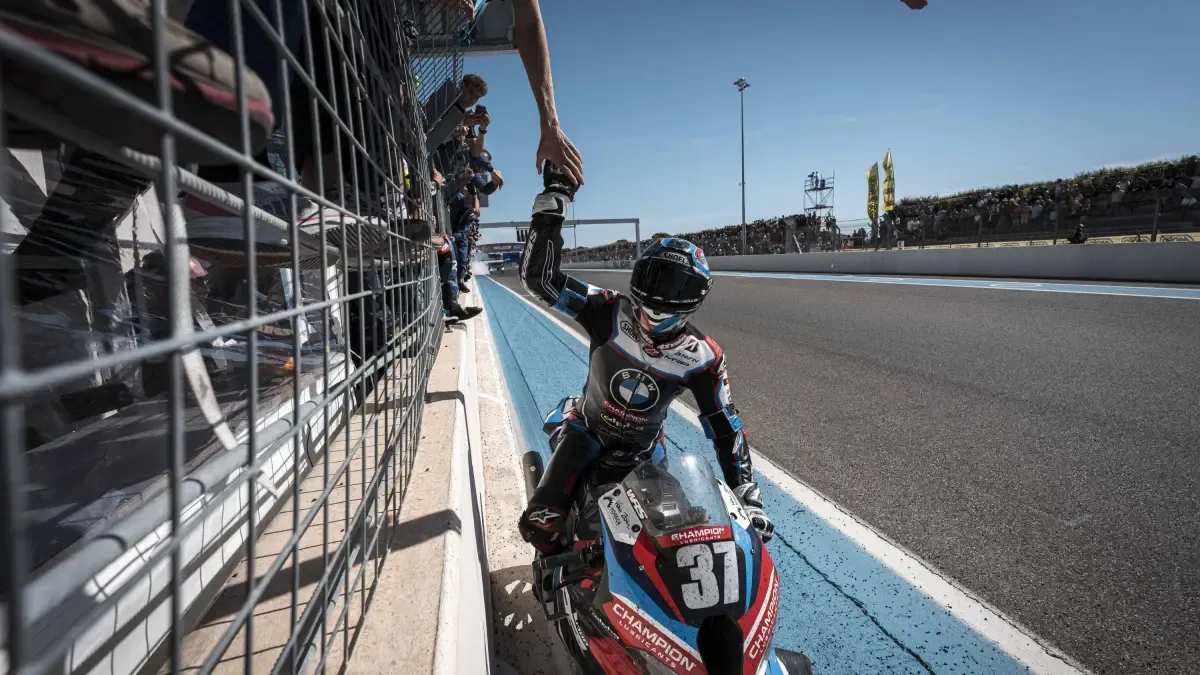 BMW tumba el último bastión japonés en el motociclismo con un histórico título en el Mundial de Resistencia