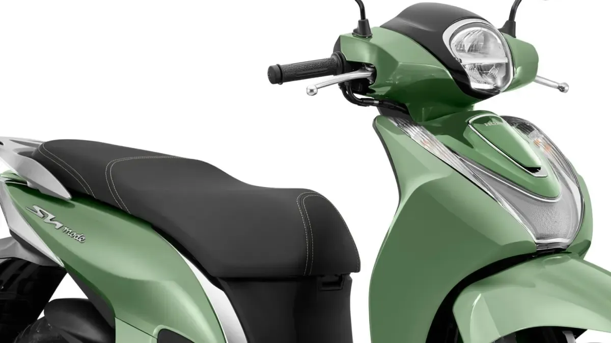 Honda actualiza su scooter urbano más elegante y accesible para el carnet de coche con más equipamiento