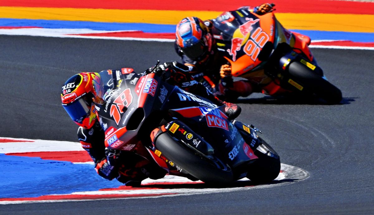 Manu González logra la quinta victoria de la temporada tras un caótico inicio en Misano