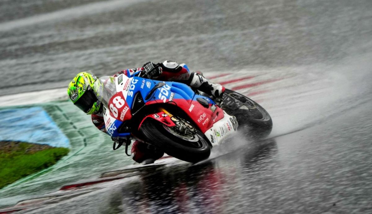 Ryo Mizuno logra otro doblete, extiende el pleno y ya roza el título del All Japan SBK