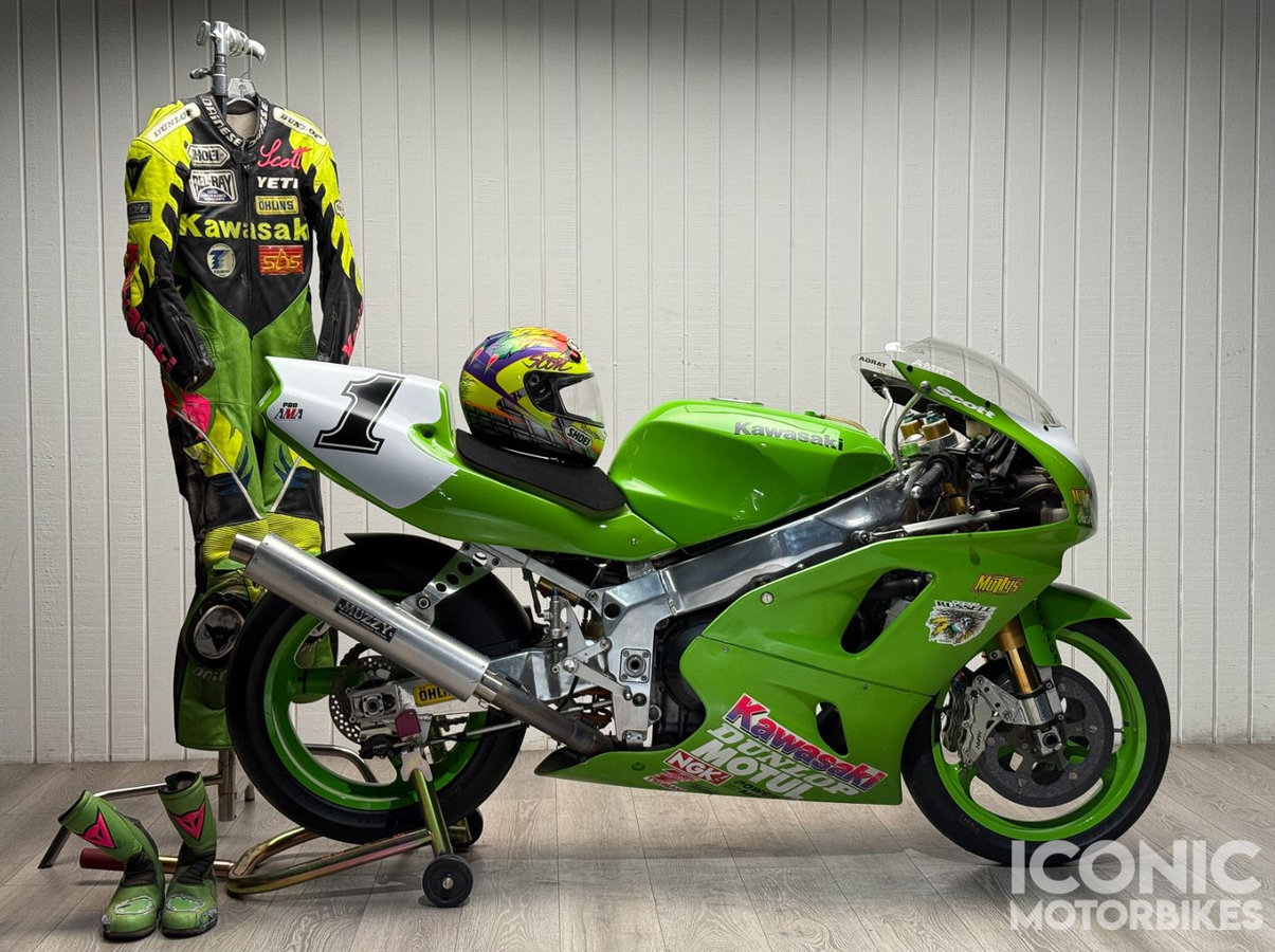 Moto de ensueÃ±o: la Kawasaki ZX-7R campeona de Scott Russell, a subasta