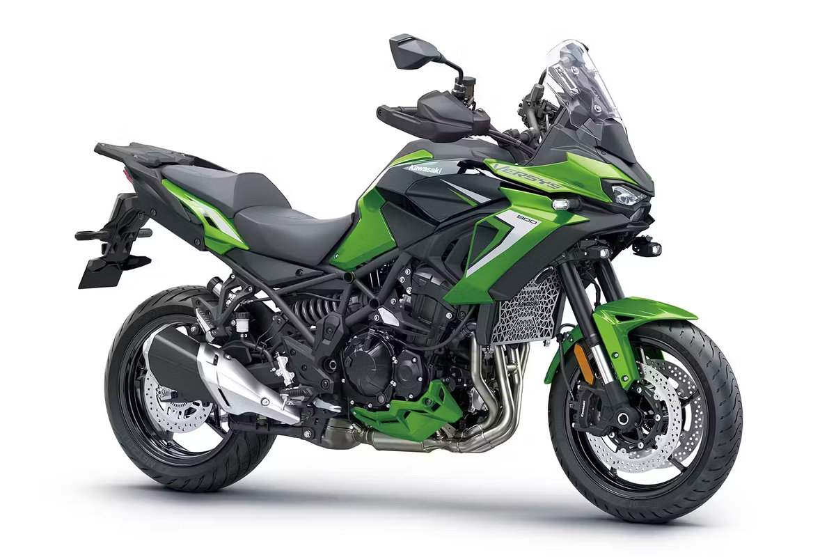 Nueva Kawasaki Versys 900 2027: 4 cilindros, 122 CV, radar y Â¿13.000 euros?