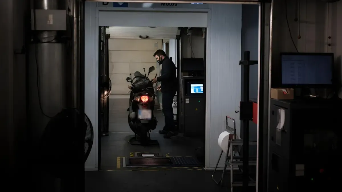 Una de cada tres motos en Madrid no acude a la ITV: ¿un peligro real?