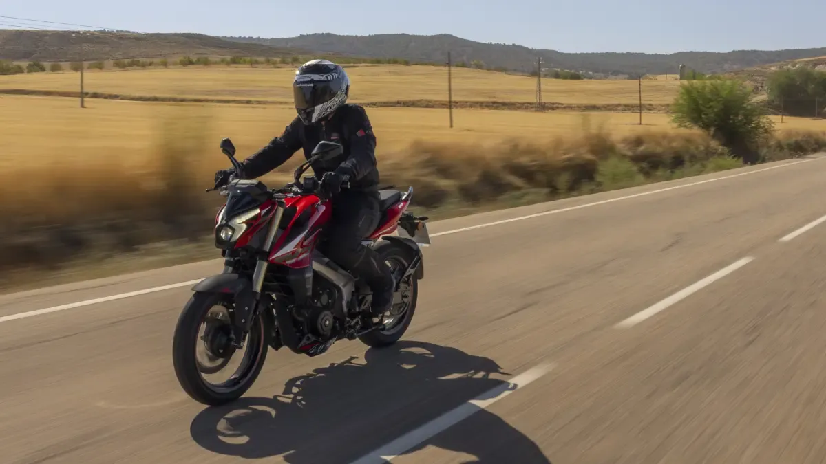 Bajaj Escape 2026: ¿cuánta moto necesitas realmente para divertirte?