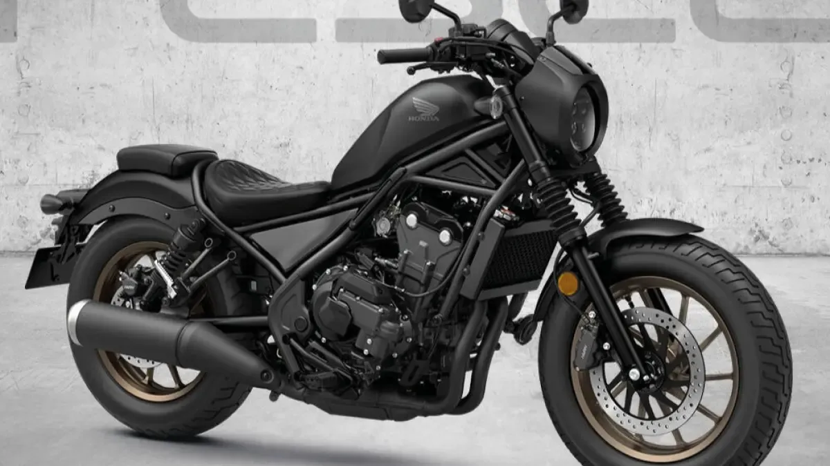 La Honda más ‘rebelde’, la CMX500 Rebel, se automatiza para 2027 y viene con nuevos acabados