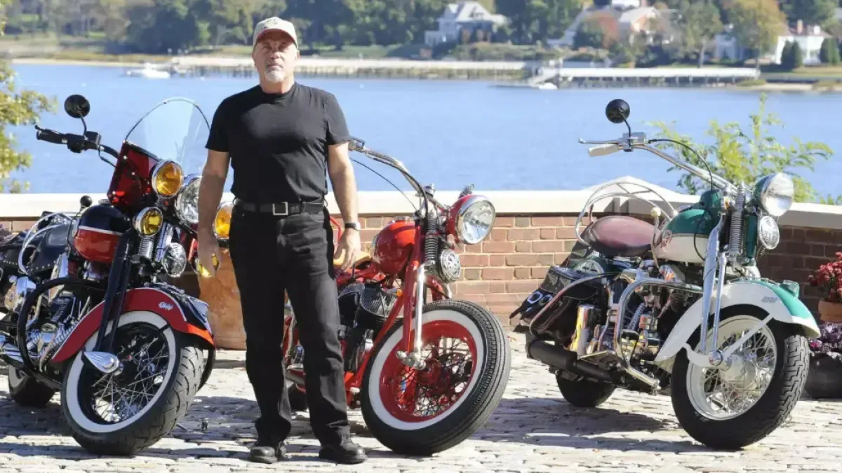 El famoso cantante Billy Joel subasta 70 motos de su colección privada