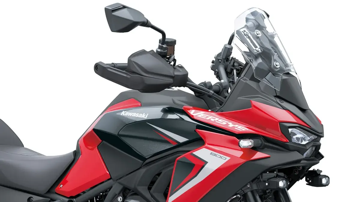 Kawasaki lanza su maxitrail más deportiva y tecnológica, una crossover asfáltica muy equipada