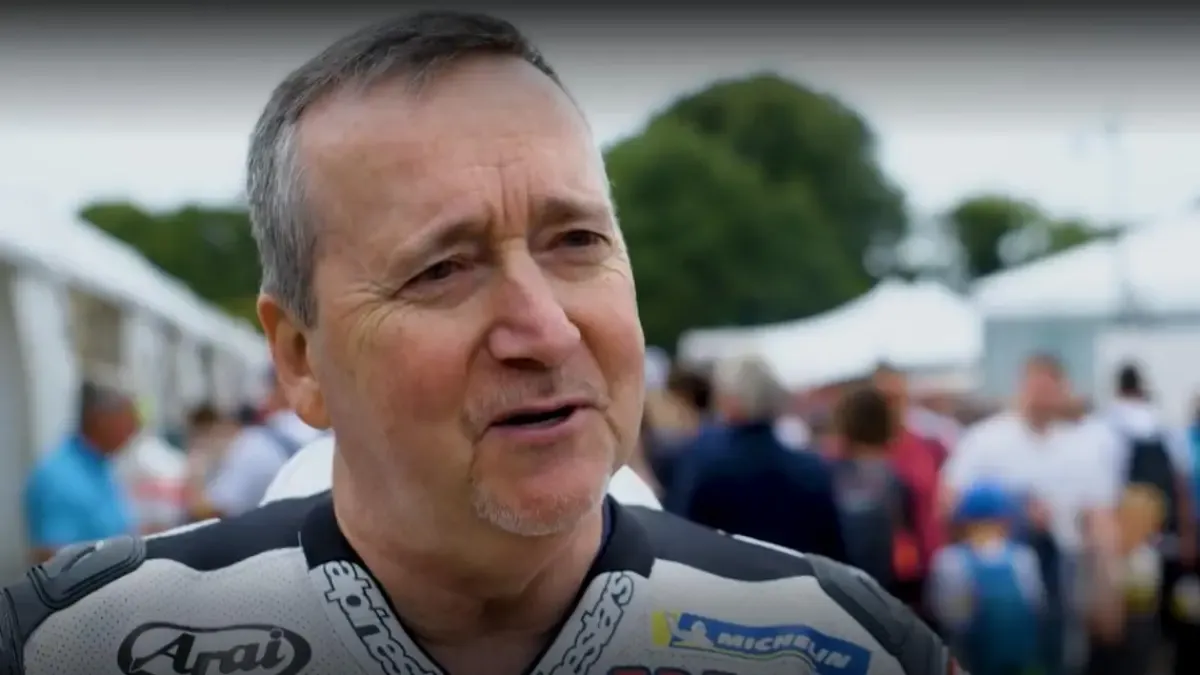 Freddie Spencer, expiloto de 64 años: "Debes aprender cuándo debes dejar a la moto hacer su trabajo y cuándo ayudarla a terminarlo"