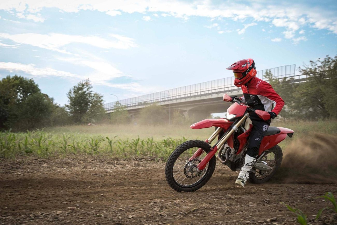 Silvio Sabba y Valerio Boni baten un nuevo récord a lomos de una Ducati Desmo450 EDS