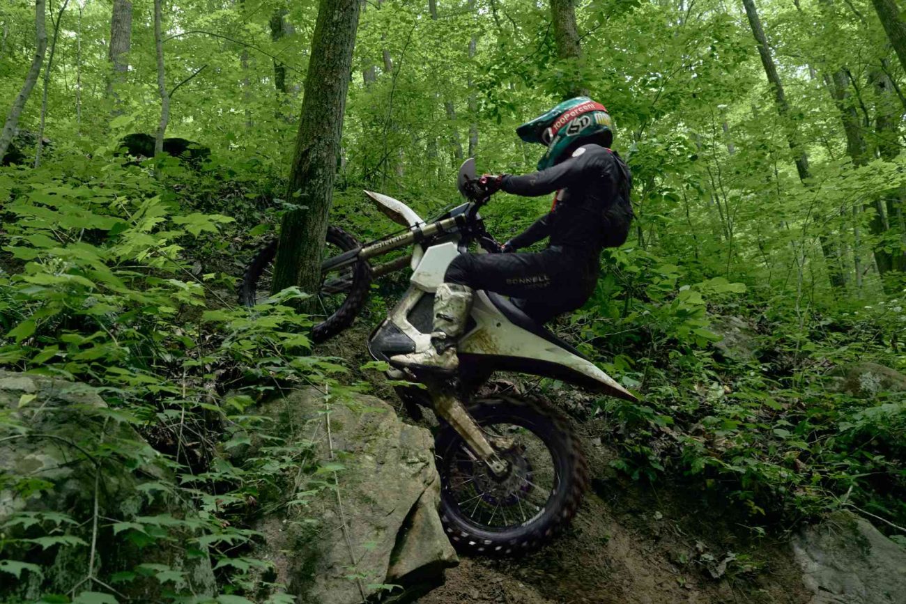Bonnell 805 RX, caballo de batalla eléctrico para pelear en el motociclismo deportivo