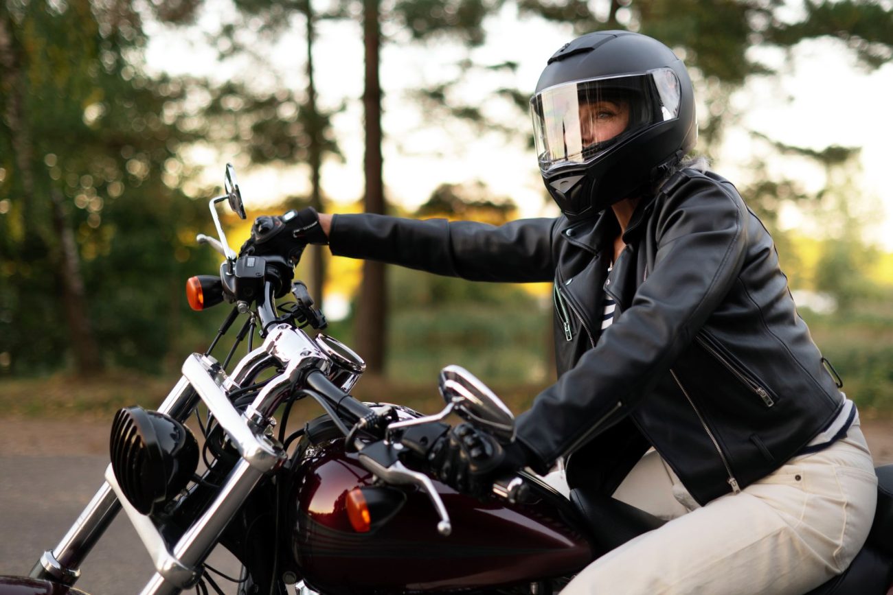 ¿Su casco todavía lo protege? Las cinco señales que todo motociclista debe revisar