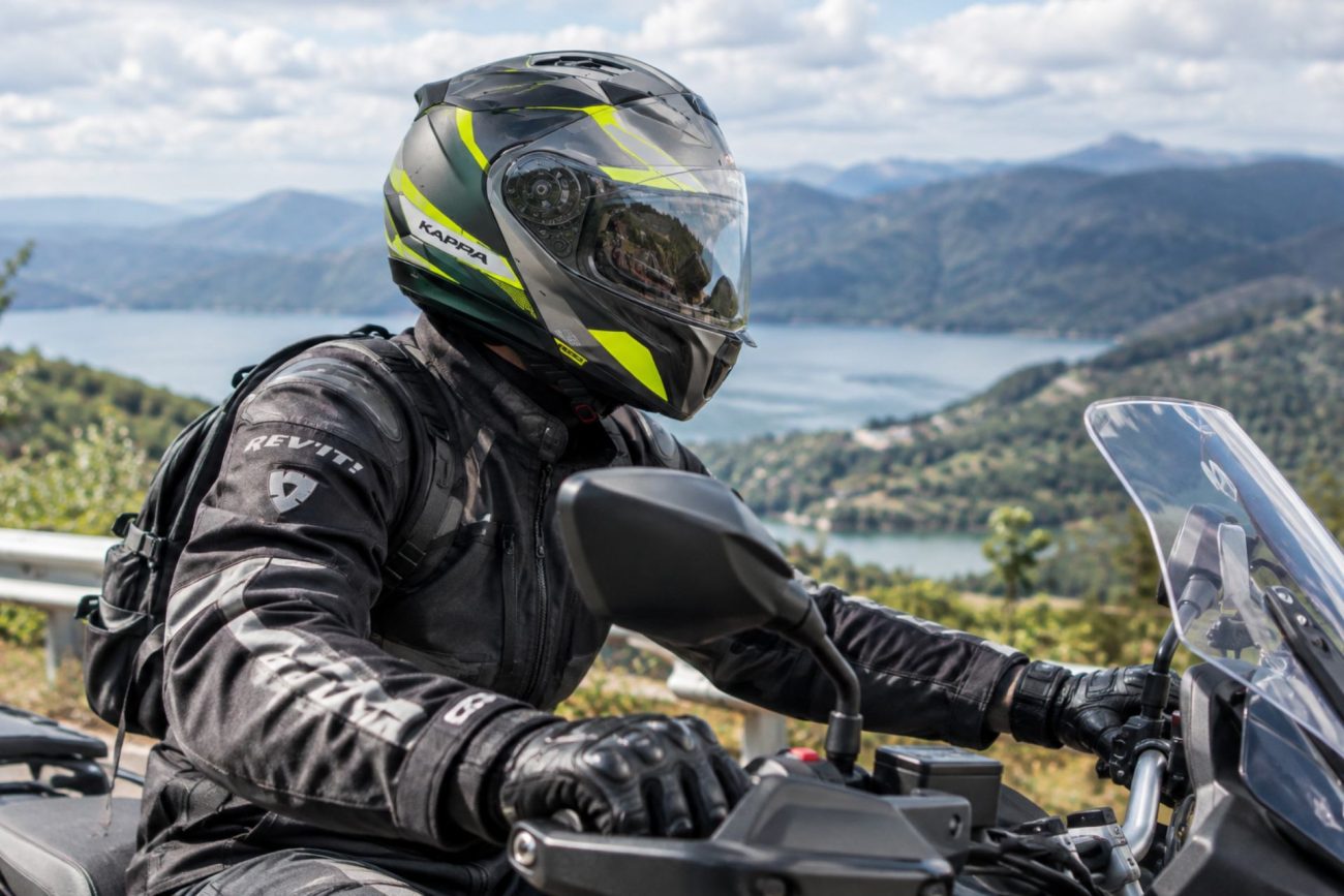 Kappa KV55 York, el casco que gira 180° y combina protección, tecnología y versatilidad