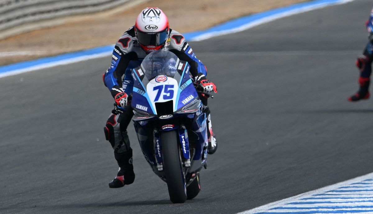 Albert Arenas contiene a Jeremy Alcoba para ganar en Jerez