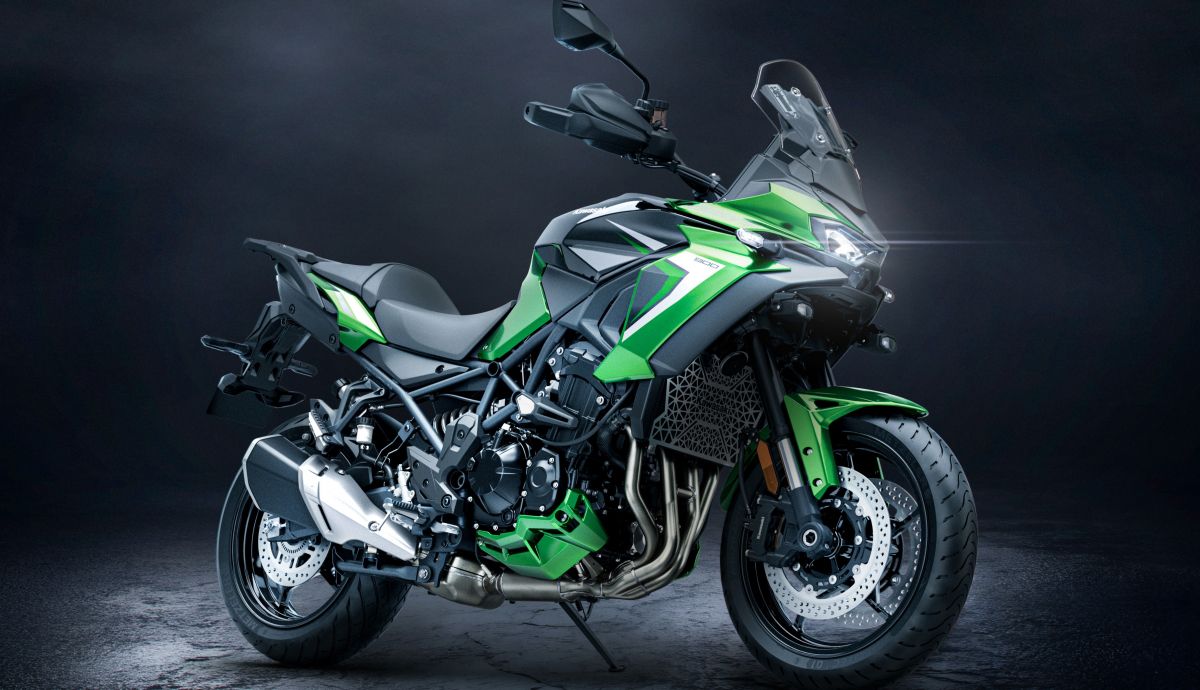 Kawasaki estrena la Versys más deportiva de su historia:...